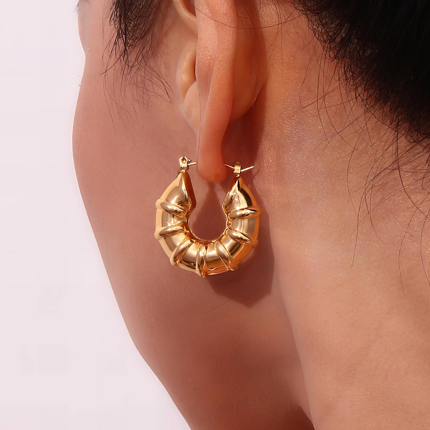 18K Gold Plated Stainless Steel Sculpted Hoop Earrings - Ora Dazzle